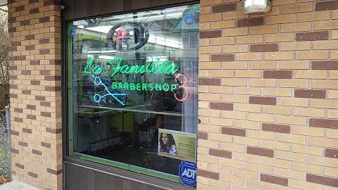 Jobs in La Familia 3 Barbershop - reviews